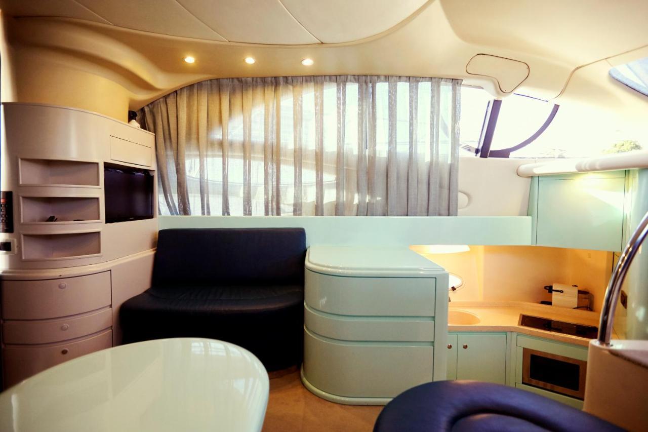 Porto Private Yacht- Accommodation Douro River Exterior photo