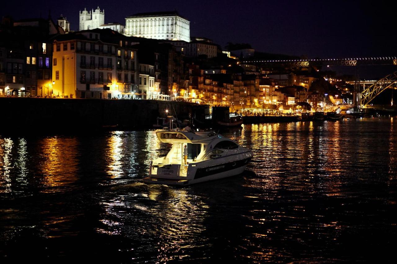 Porto Private Yacht- Accommodation Douro River Exterior photo