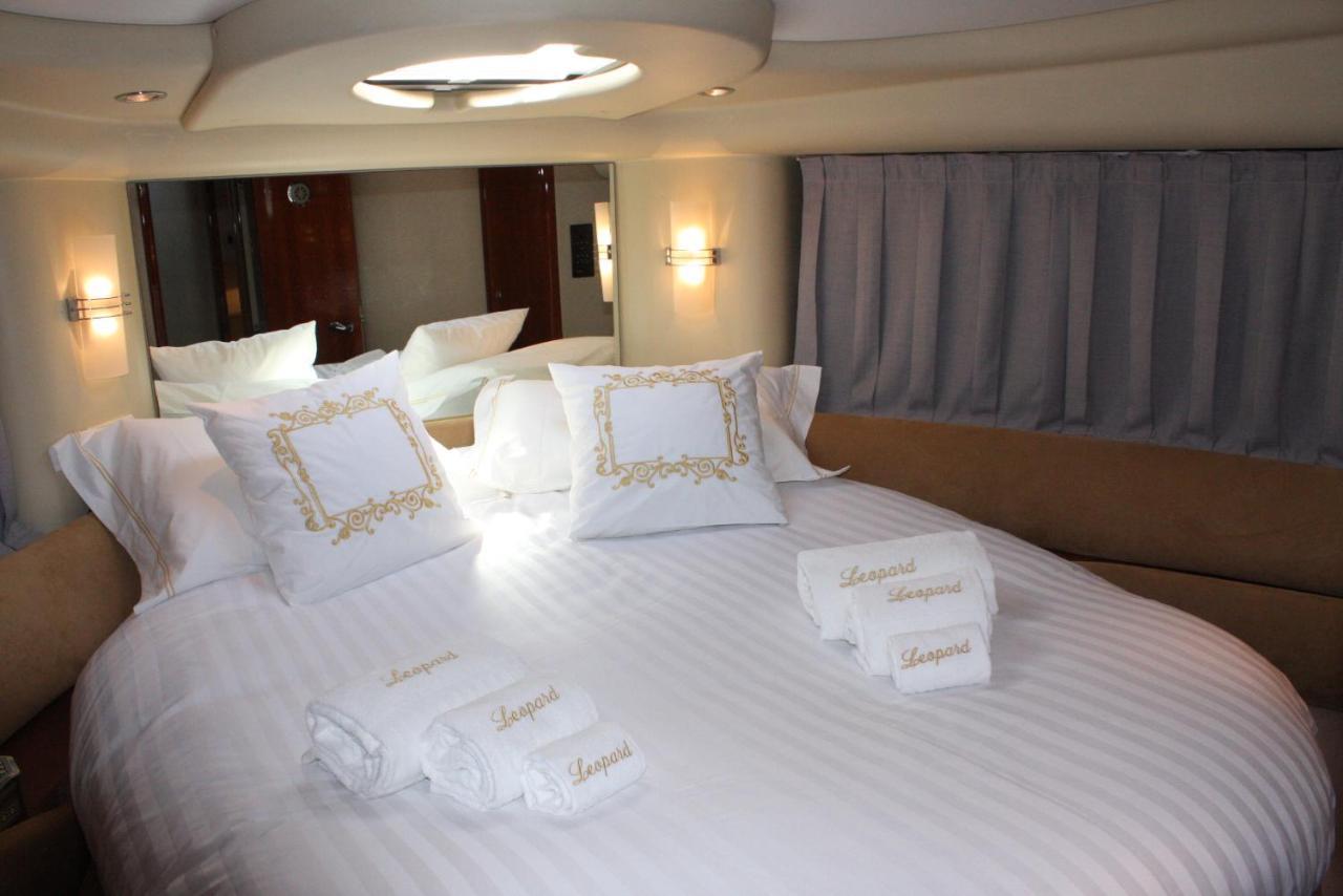 Porto Private Yacht- Accommodation Douro River Exterior photo
