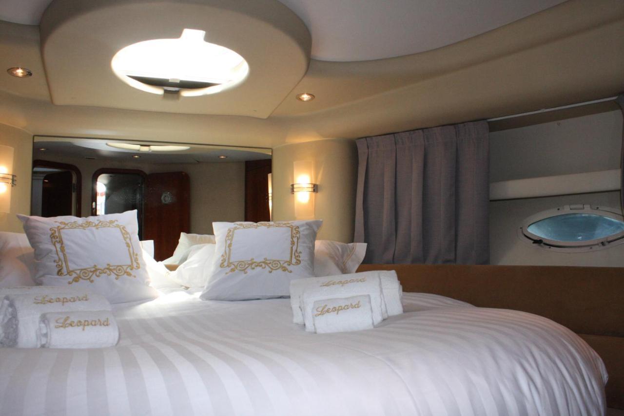Porto Private Yacht- Accommodation Douro River Exterior photo