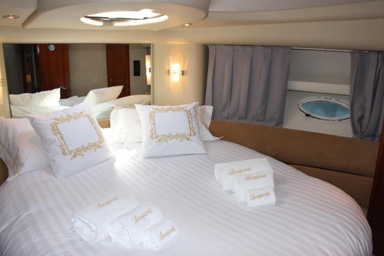 Porto Private Yacht- Accommodation Douro River Exterior photo