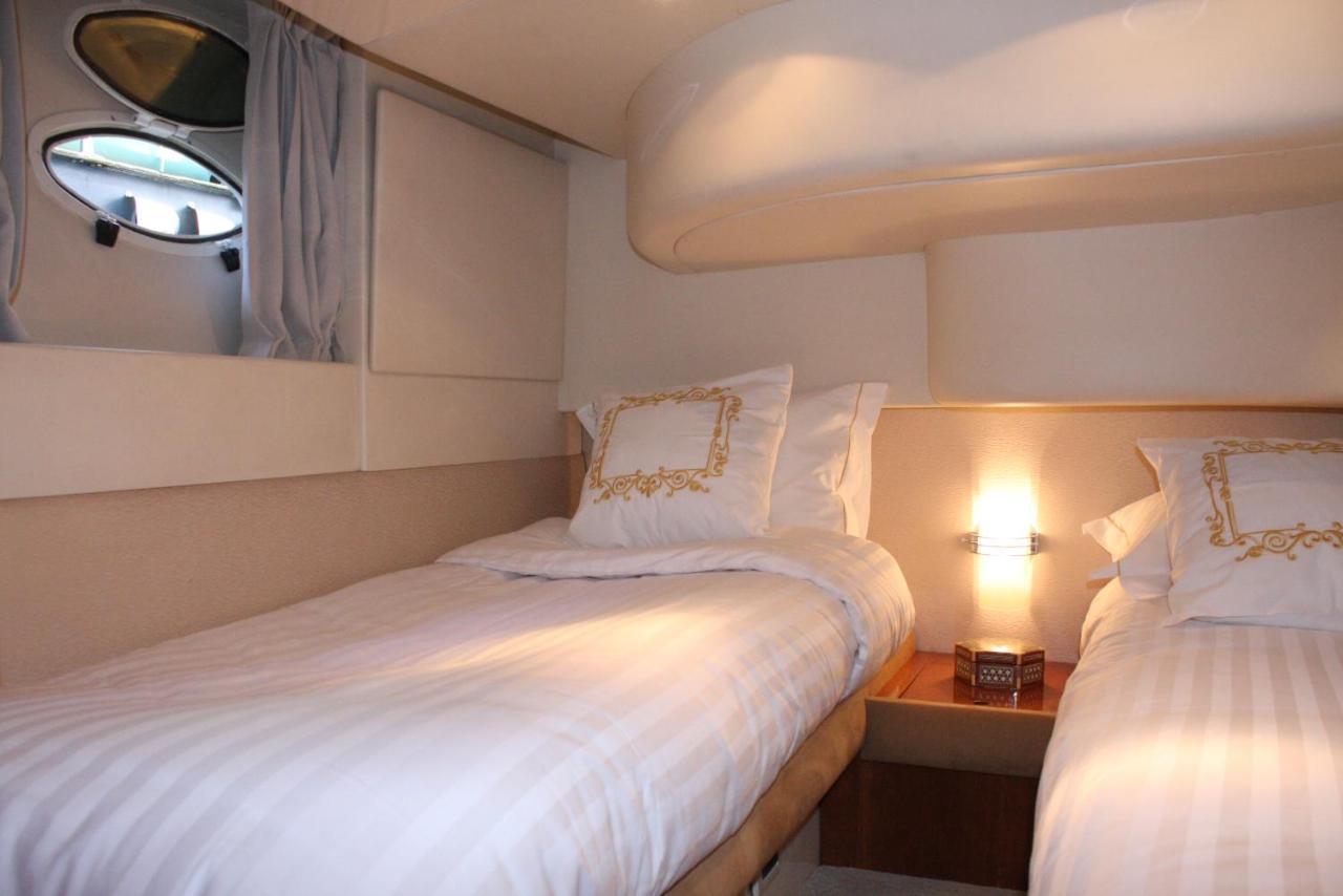 Porto Private Yacht- Accommodation Douro River Exterior photo