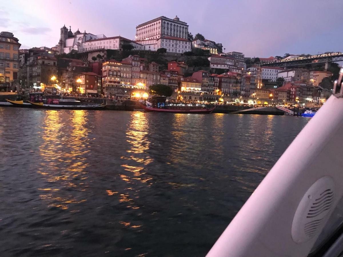 Porto Private Yacht- Accommodation Douro River Exterior photo